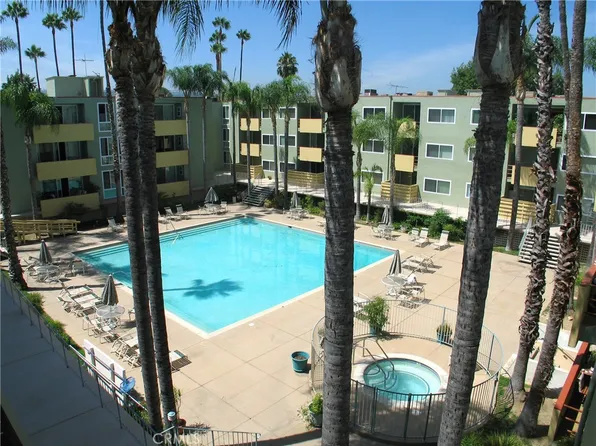 4915 Tyrone Ave APT 221, Sherman Oaks, CA 91423