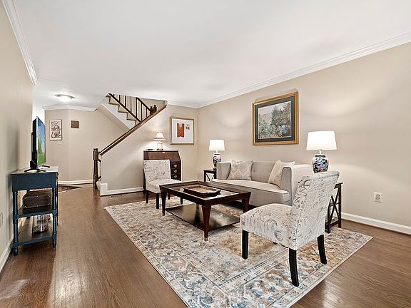 4th image of 5197 Cottingham Pl