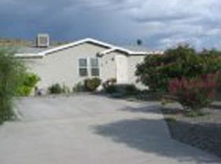 1926 Avenida Canada, Espanola, NM 87532