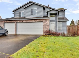 93 Salmon St, Saint Helens, OR 97051