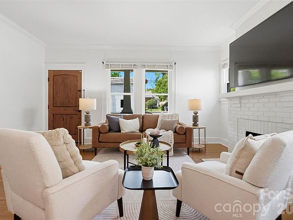 4th image of 2115 Kenilworth Ave