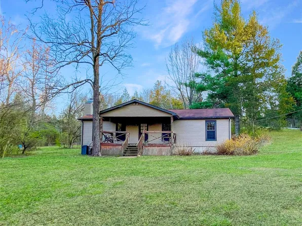 10198 Hawks Rd, Dittmer, MO 63023