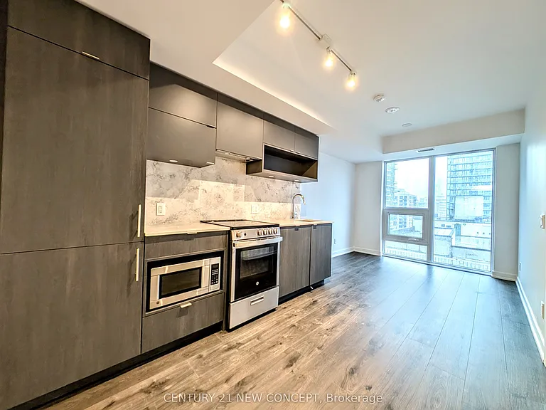 100 Queen St E #1217 — Photo 7