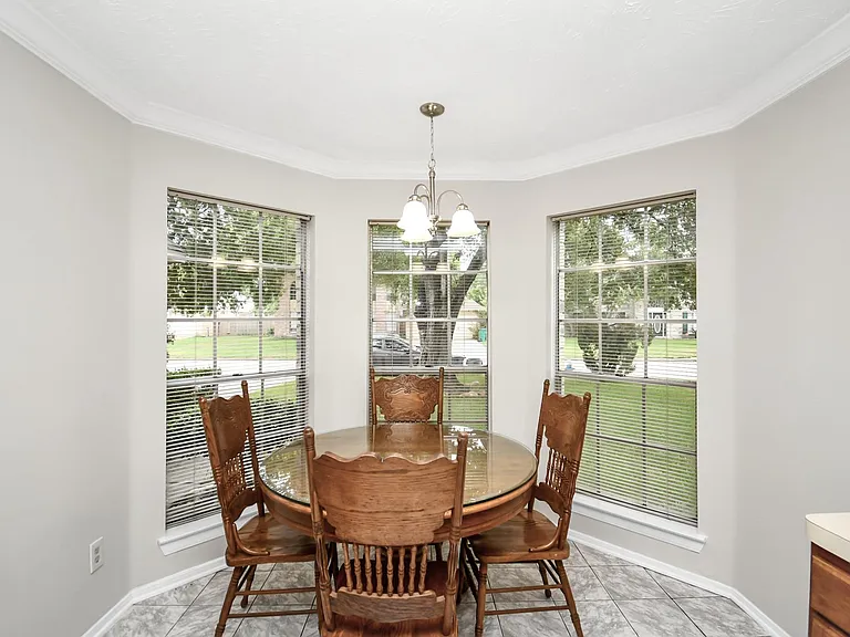 14810 Cypress Ridge Dr — Photo 22