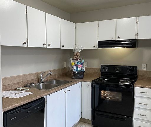 3rd image of 14511 52nd St NW