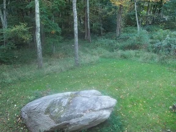 2nd image of 80 Meadow Ave
