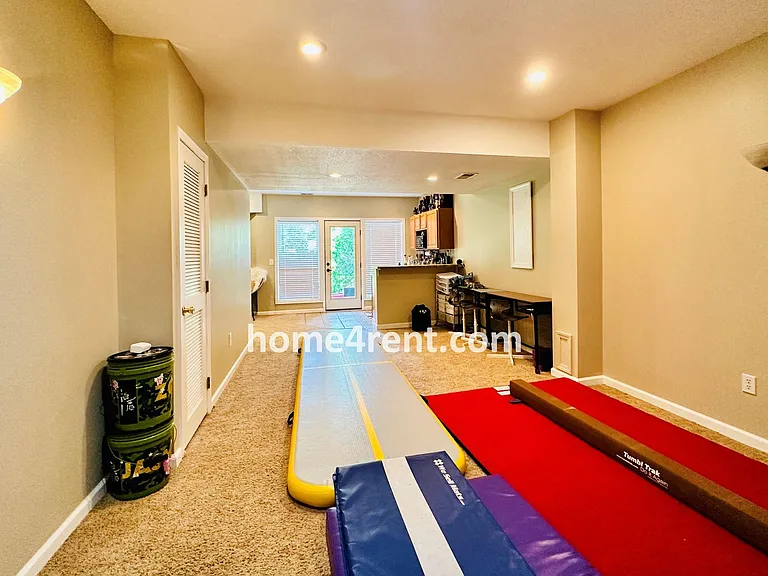 12648 S Hallet St — Photo 52