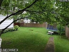 2nd image of 160 Marshall St