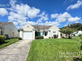 1663 Palm Leaf Dr, Brandon, FL 33510