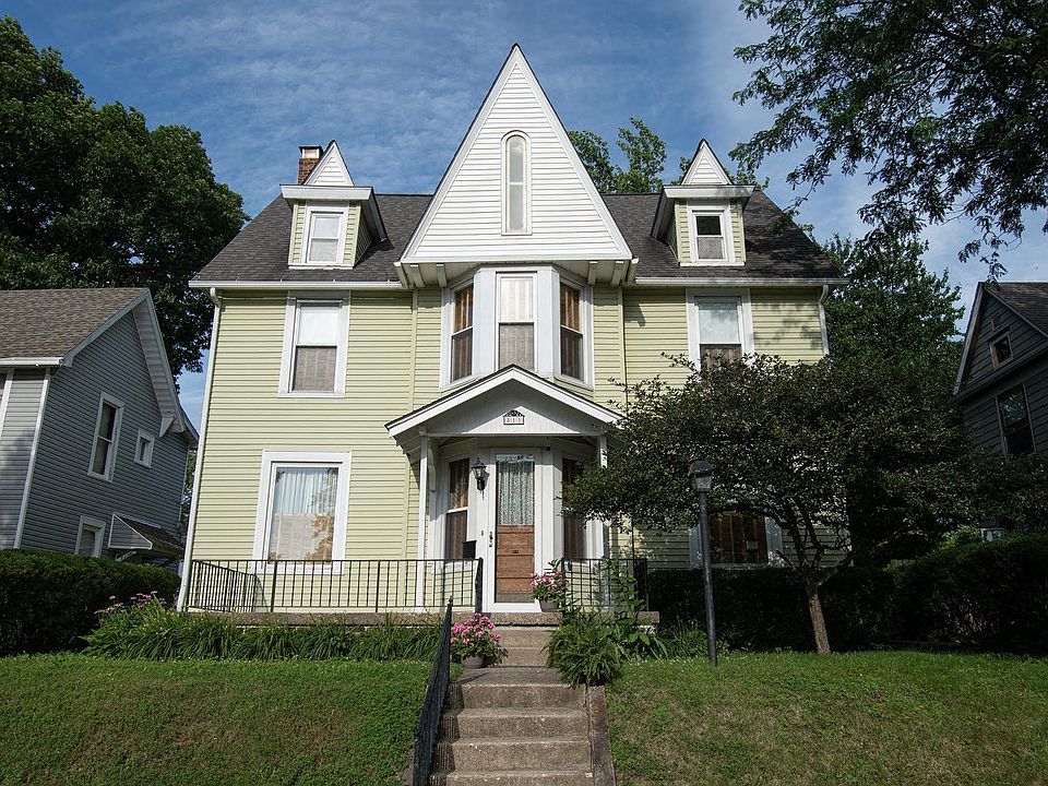 1st image of 811 S 9th St