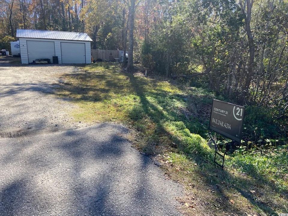 2nd image of 3208 Barnfield Rd.