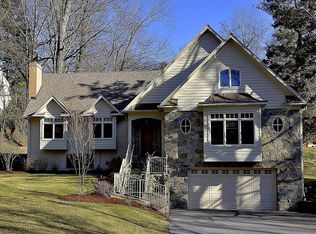 6312 Walhonding Rd, Bethesda, MD 20816