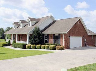 1809 Placid Dr, Sevierville, TN 37862