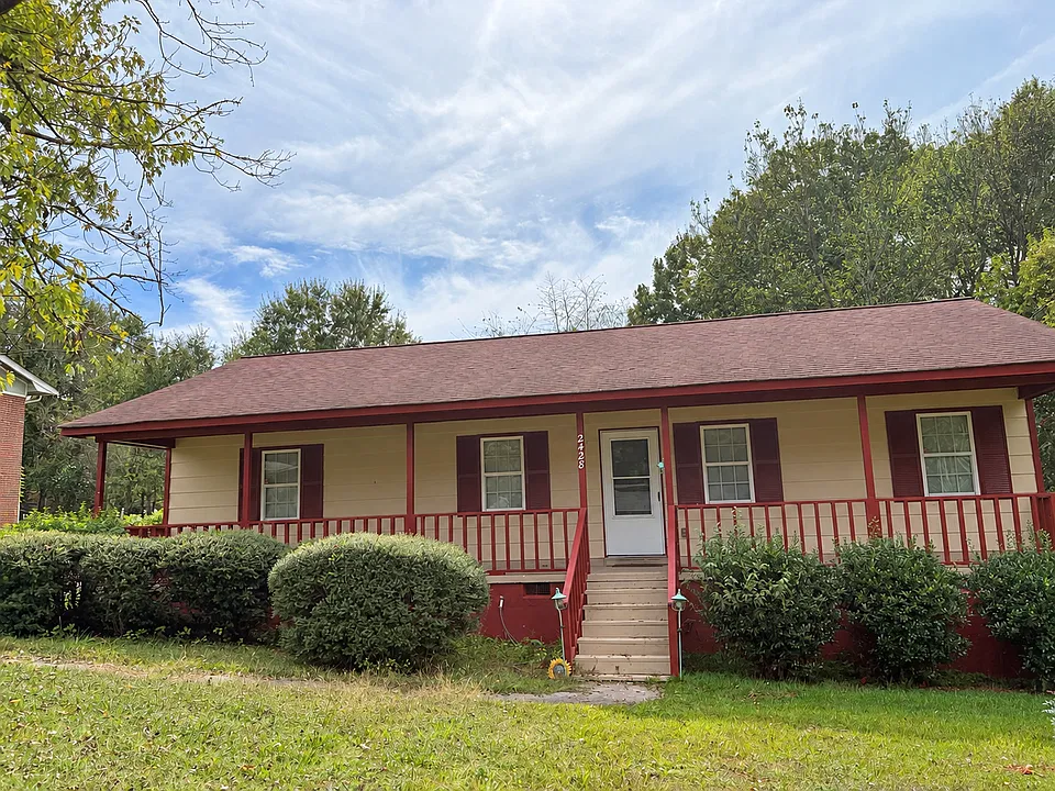 2428 Lambert Dr