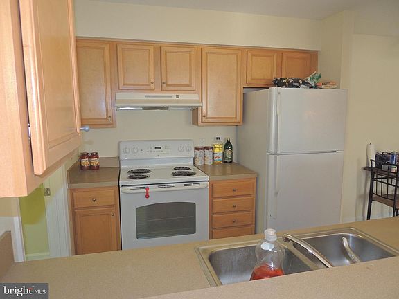 3rd image of 11238 Torrie Way APT G