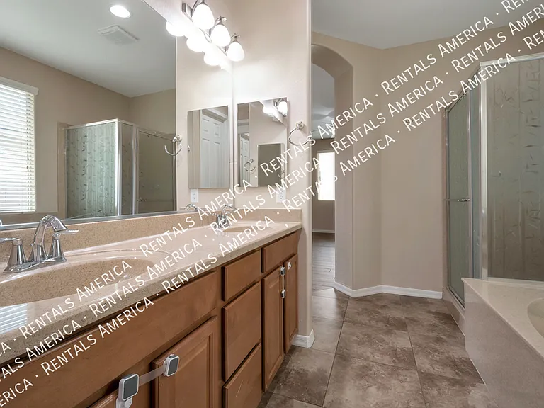 267 E Kaibab Dr — Photo 9