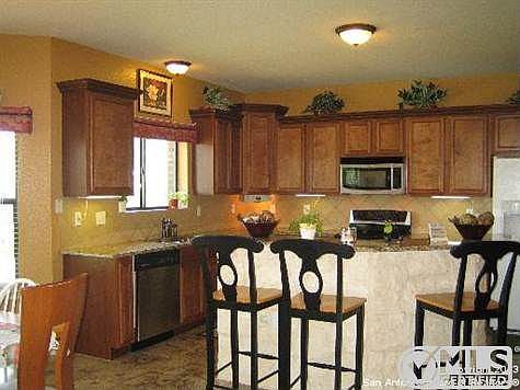 4th image of 2304 Mountain Laurel Ln