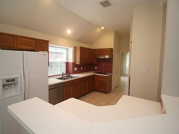 4th image of 1403 Almond Brook Ln