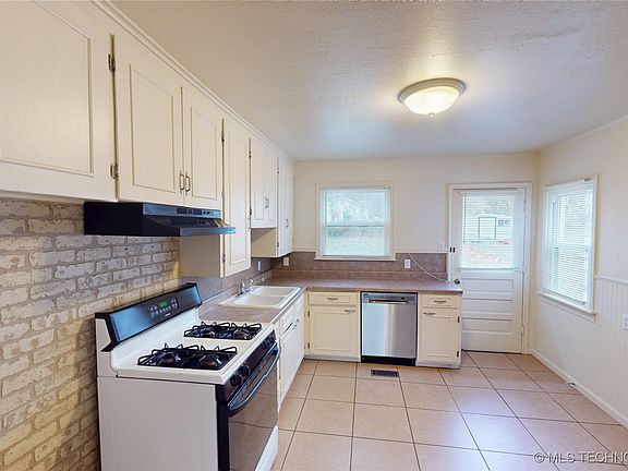 5th image of 3716 S 29th West Ave