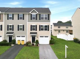 48 Snickers Ct, Martinsburg, WV 25403