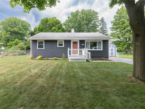 288 Princeton Rd, Webster, NY 14580