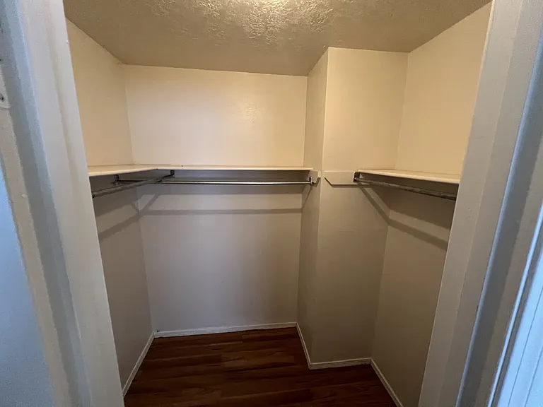 12200 Candelaria Rd NE #D — Photo 9