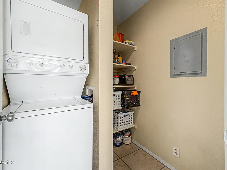 540 N May St #3113 — Photo 16