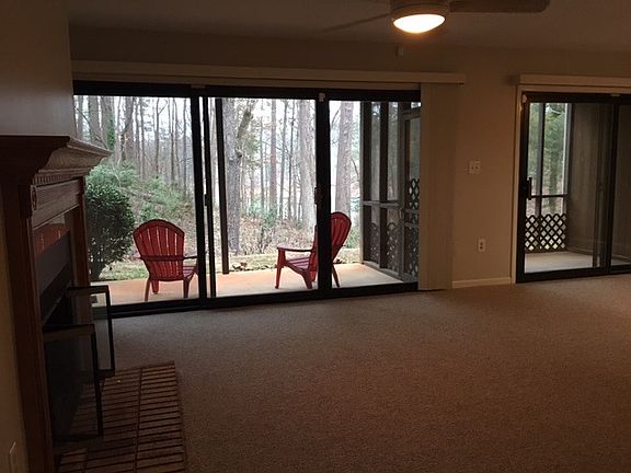 side patio off from fire place, overlooking Lake Harwell