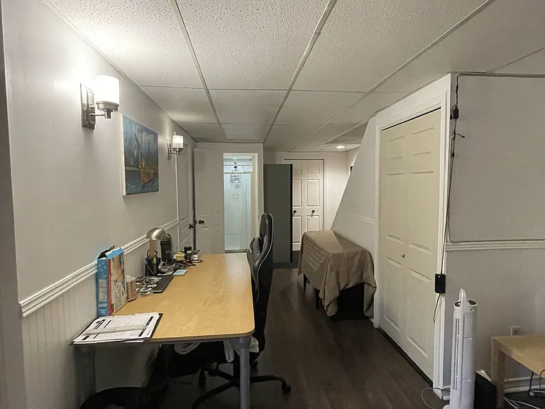 2140 Clipper Cres — Photo 20