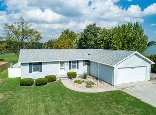 330 W Vine St, Roanoke, IN 46783