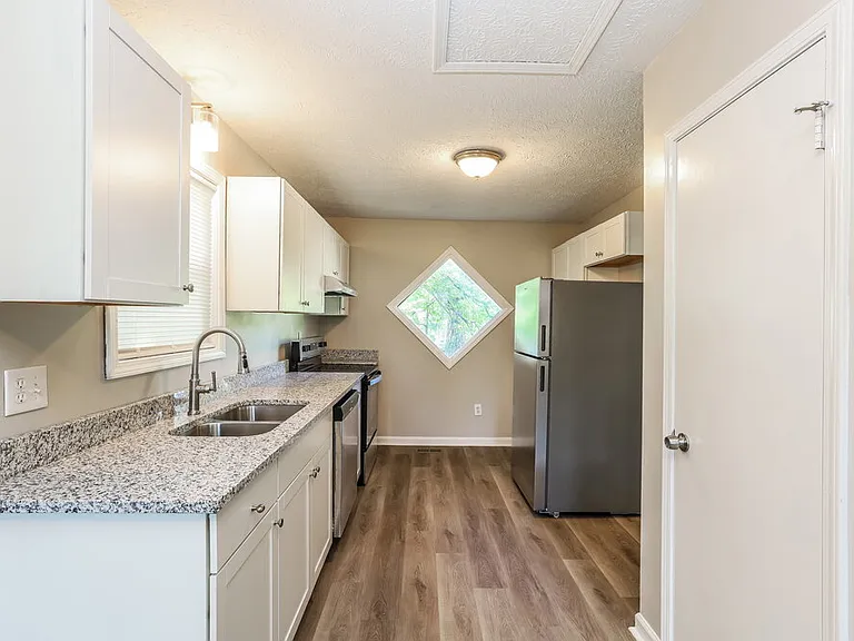 6512 Mitchell Ln SW — Photo 8