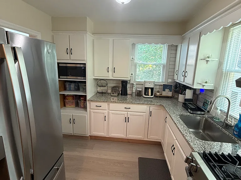 418 W High St — Photo 6