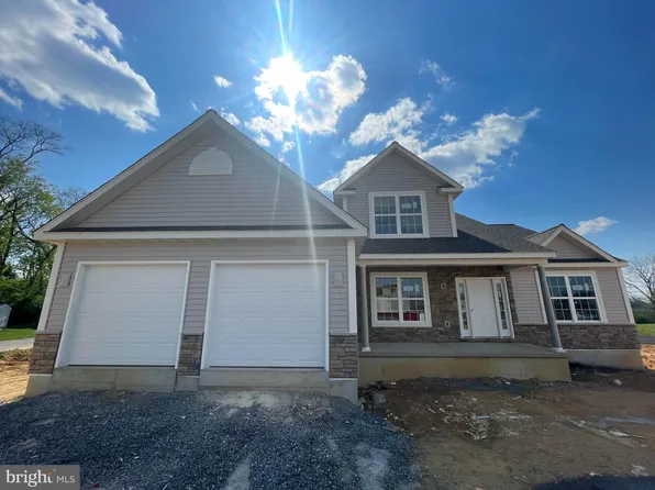 144 Sianna Cir #32, Wernersville, PA 19565