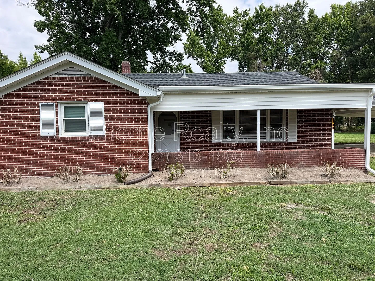 3 bed, 1.5 bath, $1,350 — Photo 1