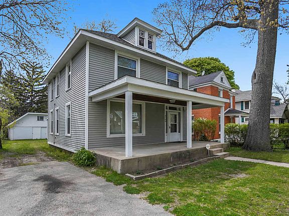 2nd image of 2145 Francis Ave SE