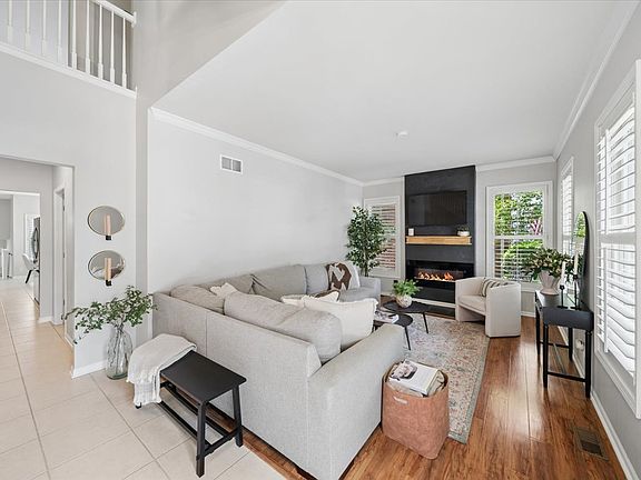 3rd image of 39W423 Herrington Blvd