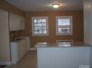 201 Lincoln Ave, Roosevelt, NY 11575