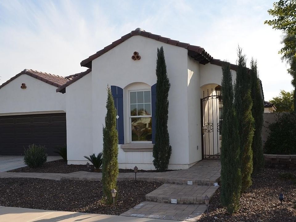 1st image of 2357 E Balsam Dr