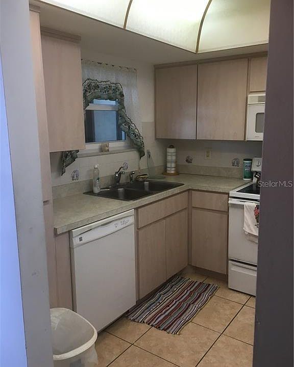 2nd image of 4452 Garnet Dr Unit 203