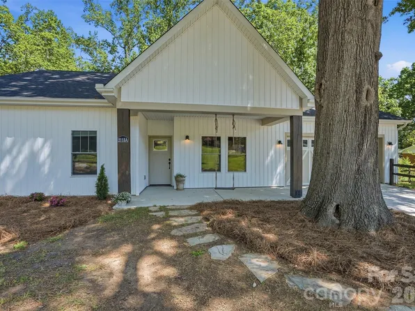 2113 Woodlawn St #A, Kannapolis, NC 28083