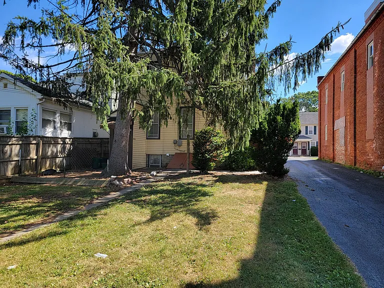 110 S Spruce St #1 — Photo 15