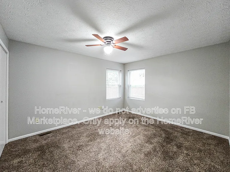 2606 E 56th St — Photo 12
