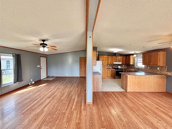 4th image of 3100 Ross Ct