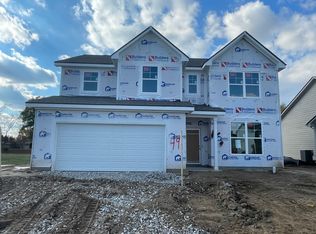 2776 Victory Dr, Columbus, IN 47203