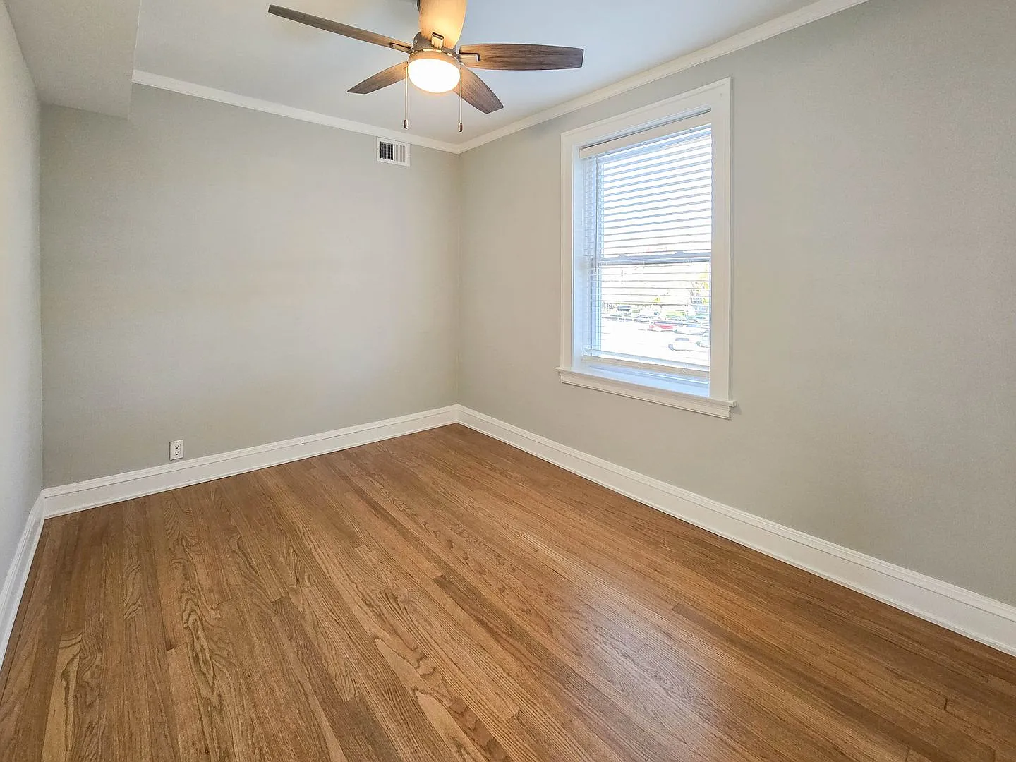 2 bed, 965 sqft, $2,895 — Photo 4