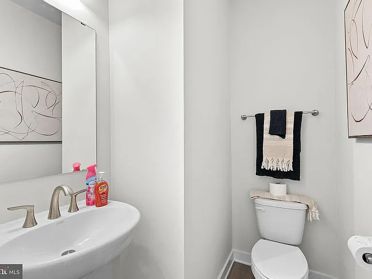 19 Elmiraj Ct — Photo 10
