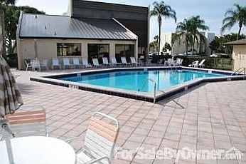 4th image of 1605 Us Highway 1 APT M1-403