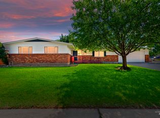 1839 N Crestmont Dr, Meridian, ID 83646