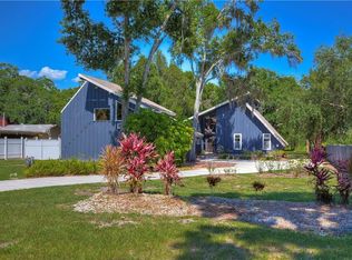 18823 SW 5th St, Lutz, FL 33548