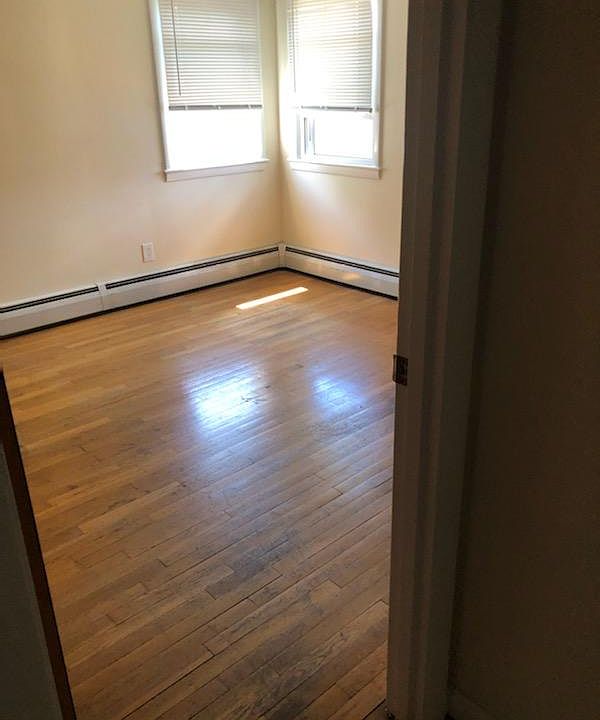 2nd image of 82 Whitmarsh Ave APT 2